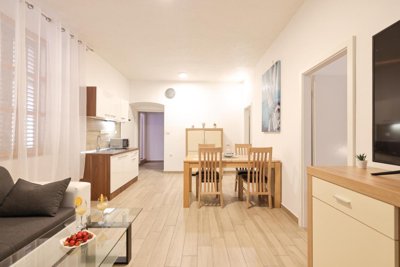 Old Town Donatello Apartment Zadar Exterior photo